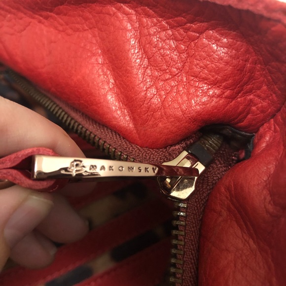 B Makowsky Red Leather ZIP Closure Bag - Picture 5 of 16